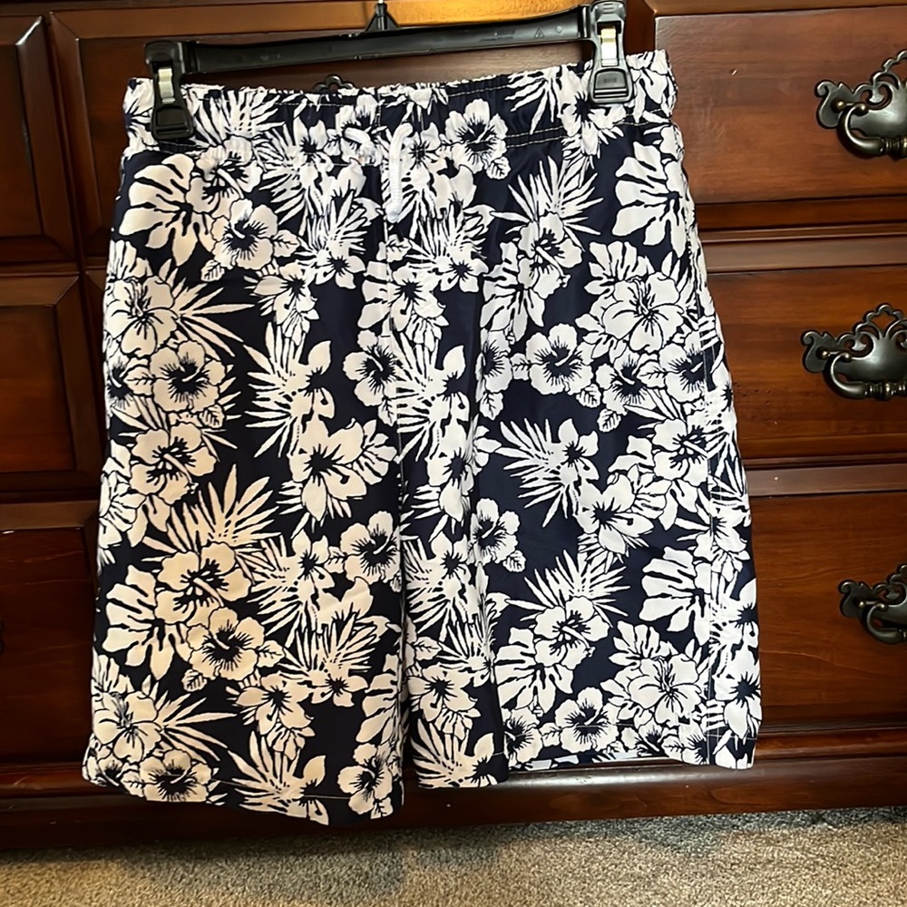 Crown & Ivy boys swim trunks